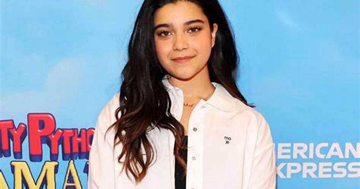 Iman Vellani - Age, Family, Bio