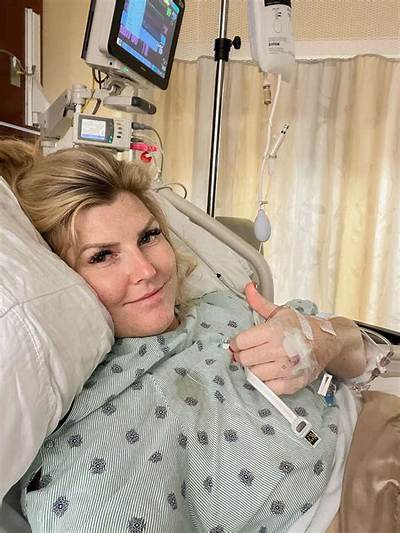 Influencer Meredith Staggers Says Her Migraine Turned out to Be a Life-Threatening Brain Aneurysm