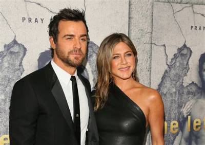 Inside Jennifer Aniston and Justin Theroux’s Two Bedroom Home (Photos)