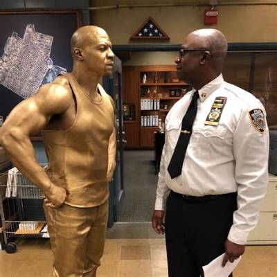 Is Andre Braugher Gay? Age, Height, Net Worth
