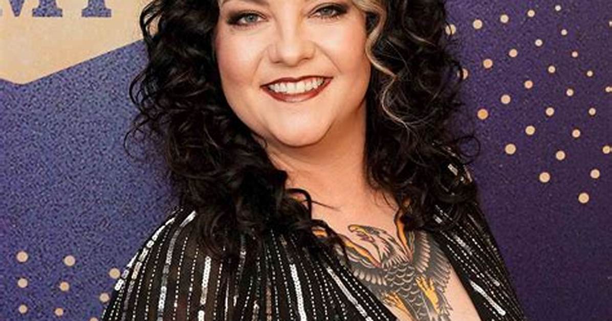 Is Ashley Mcbryde Related to Martina aMcBride?