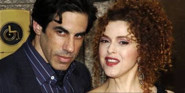 Is Bernadette Peters Gay? Partner Age and Family Explored