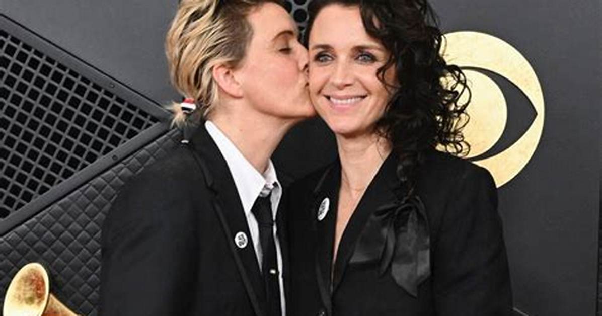Is Brandi Carlile Gay? Carlile‘s Sexual Orientation Exposed!