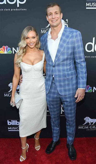 Is Camille Kostek Married? Her Bio, Age, Husband, Height and Net Worth
