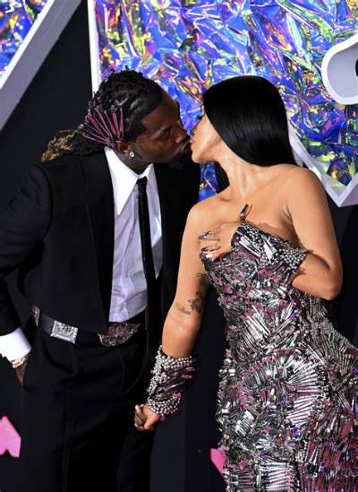 Is Cardi B Lesbian? Know More About Her Life!