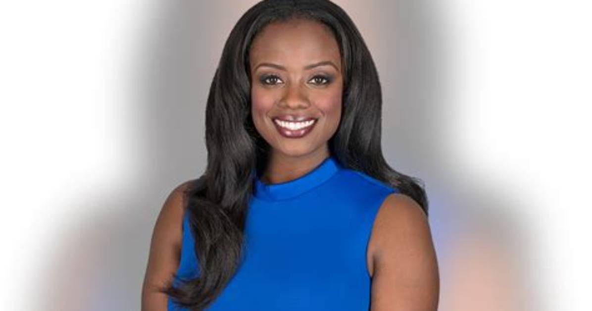 Is Fox 32 Chicago Reporter, Tia Ewing Married? Find out Her Engagement Ring, Fiance, Age, Salary & Net Worth!
