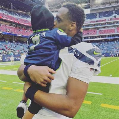 Is Geno Smith Married to Hayley Eastham? Seahawks Qb Wife and Kids