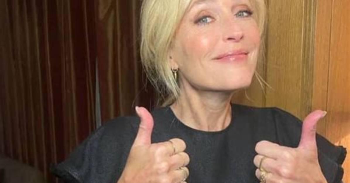 Is Gillian Anderson Gay? Age, Height, Net Worth