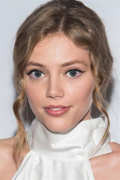 Is Grace Van Dien Related to Scarlett Johansson? Relation Discussed of Stranger Things Stars