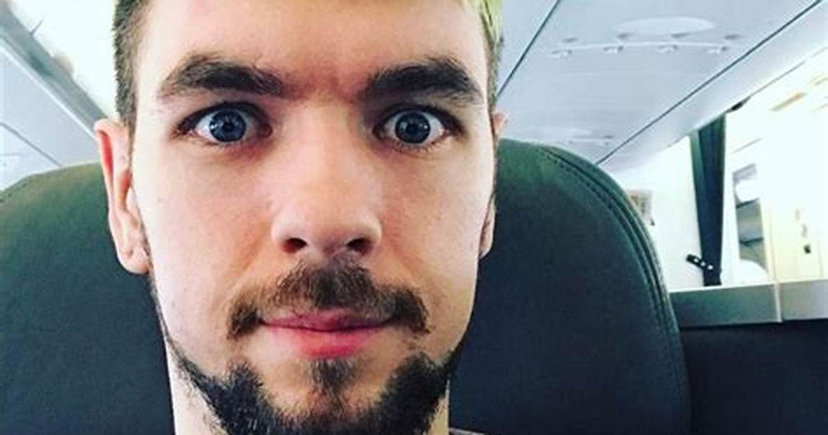 Is Jacksepticeye Gay? Get More Updates!