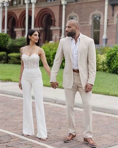 Is Jinder Mahal Married to Wife? or Dating a Girlfriend?