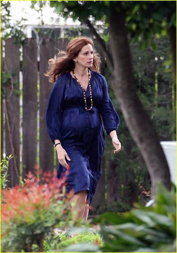 Is Julia Roberts Pregnant with Her Fourth Child?