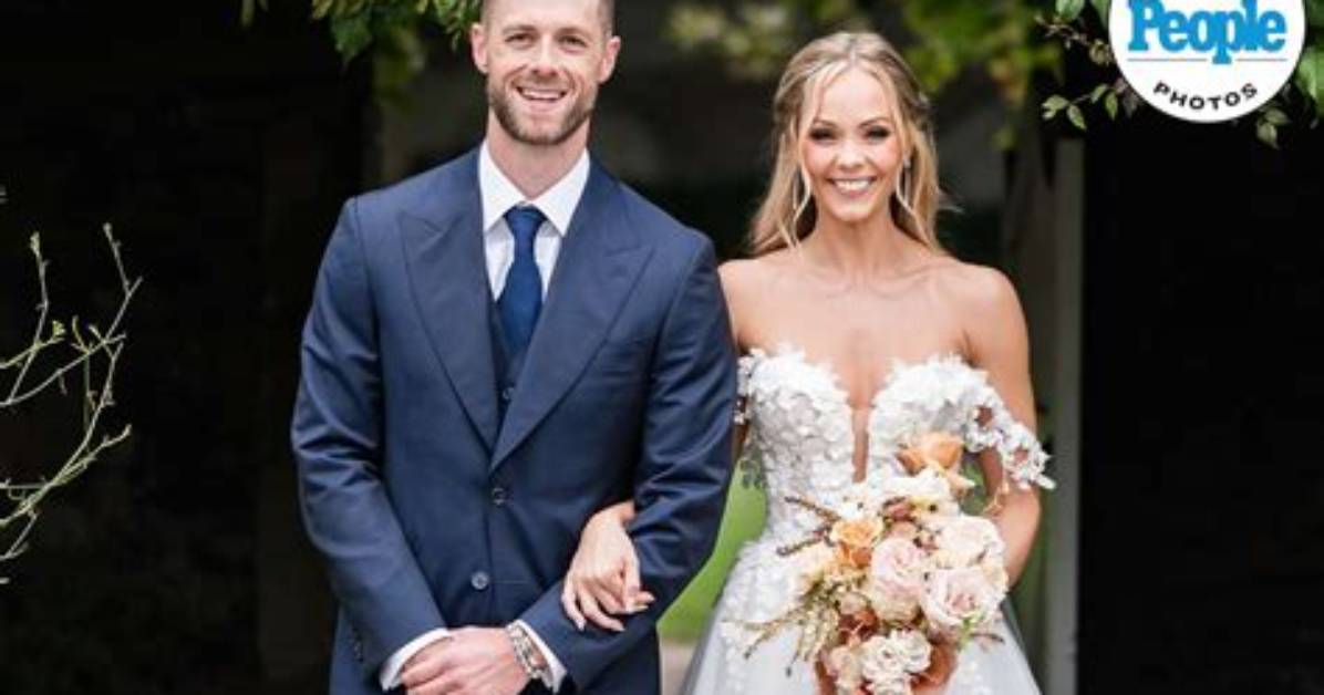 Is Laura Vandervoort Married? All About Her Husband or Boyfriend