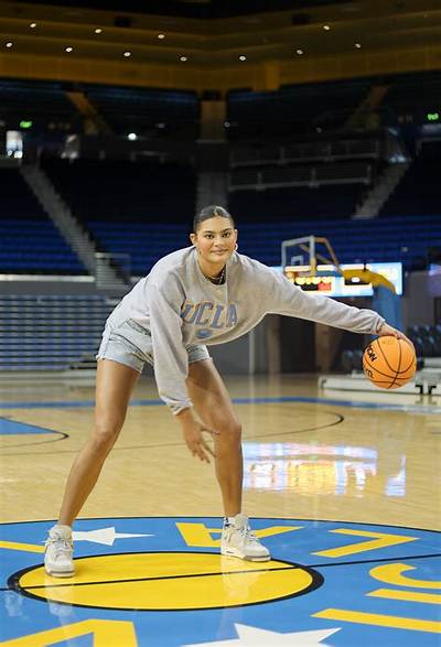 Is Lauren Betts Transgender? Who Is Lauren Betts? Bio, Age, Parents, Nationality and More