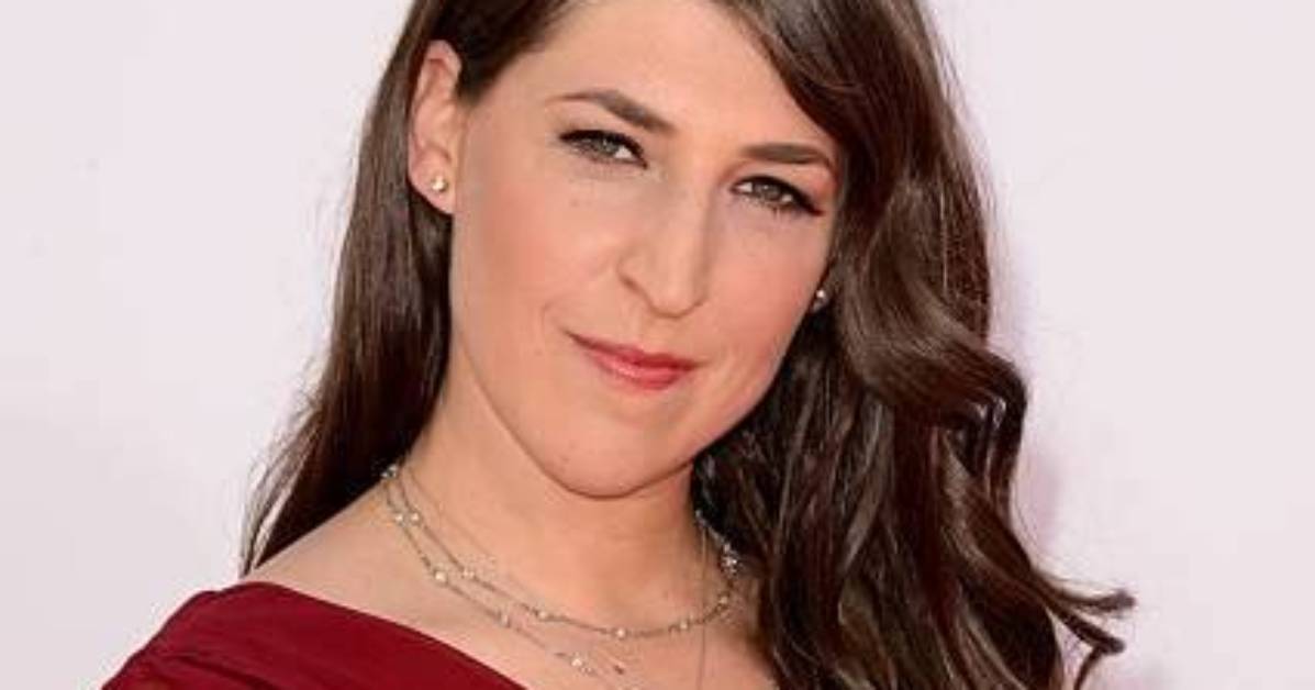 Is Mayim Bialik Gay? What Is the Sexuality of “Jeopardy” Host?