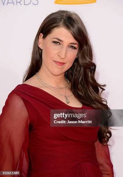 Is Mayim Bialik Gay? What Is the Sexuality of “Jeopardy” Host?