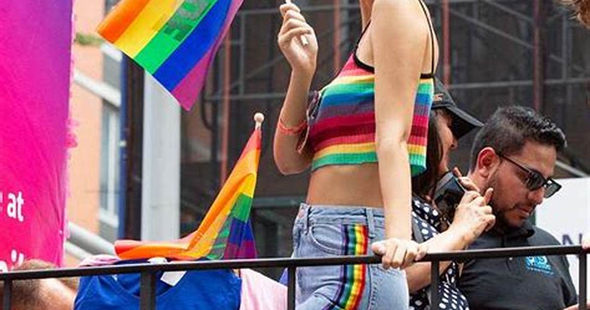 Is Victoria Justice Gay or Bisexual? What’s Her Sexuality?