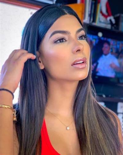Ivana Yturbe - Age, Family, Bio
