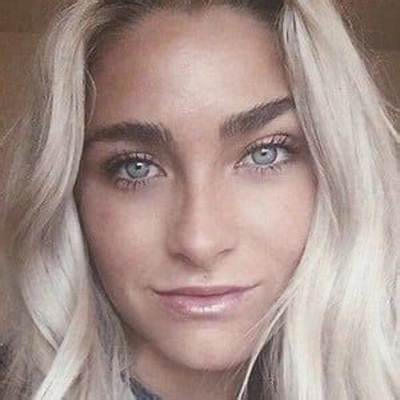 Ivy Miller - Age, Family, Bio