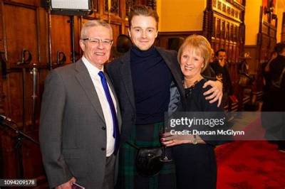 Jack Lowden Parents – Meet Gordan and Jacquie Lowden, Siblings and Girlfriend