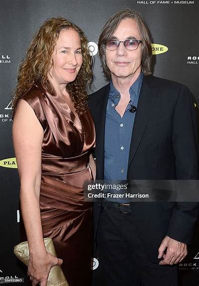 Jackson Browne’s Wife: Dianna Cohen: Dianna Cohen’s Bioraphy