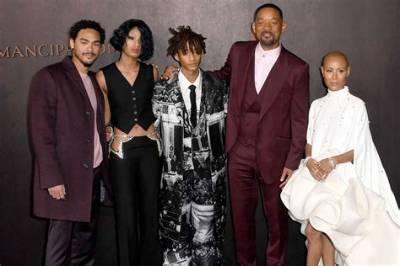 Jada Pinkett Smith Reveals a Family Member Distanced Themselves from the Smiths