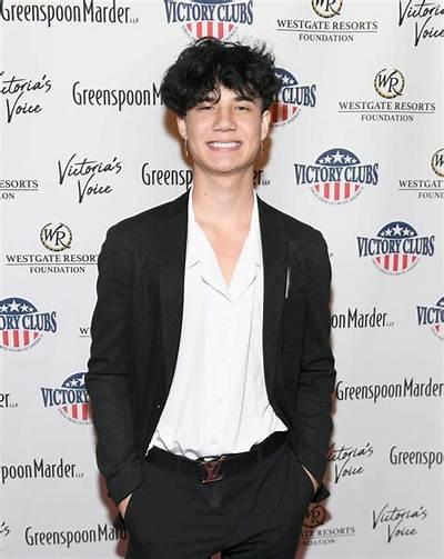 Jaden Hossler Bio (Wiki)