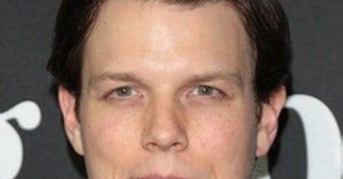 Jake Lacy - Age, Family, Bio