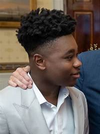 Jalyn Hall Bio (Wiki)