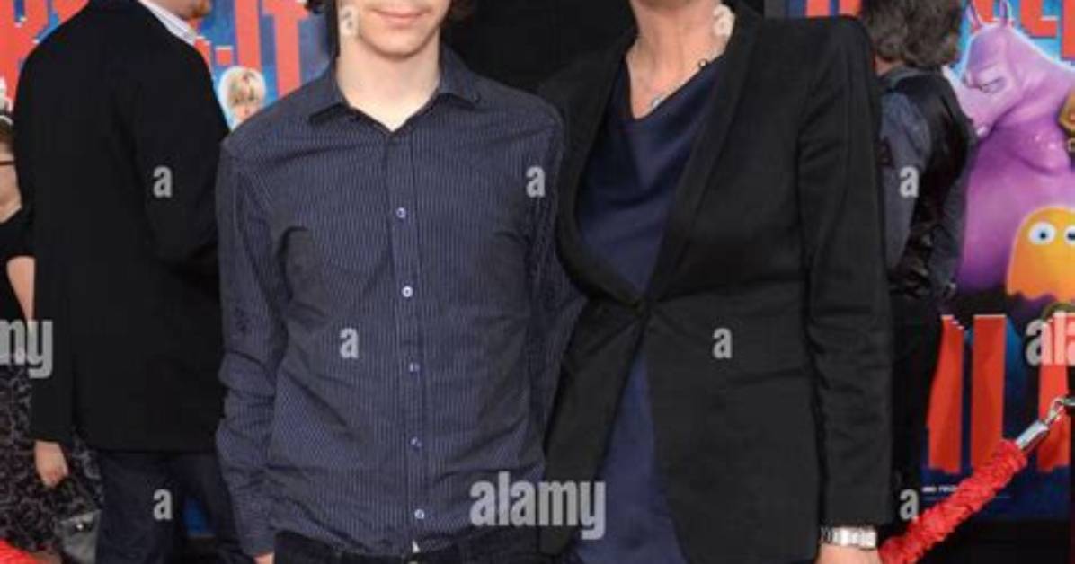 Jamie Lee Curtis’s Son Thomas Guest Came out as a Transgender and Introduced Herself as Ruby Guest!