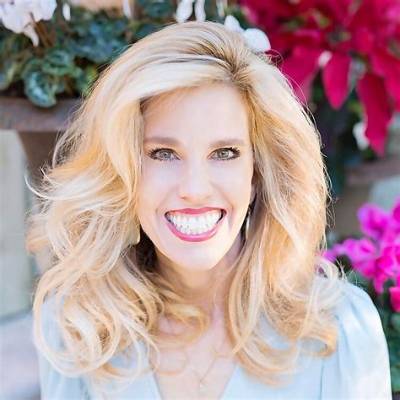 Jen Houghton - Age, Family, Bio