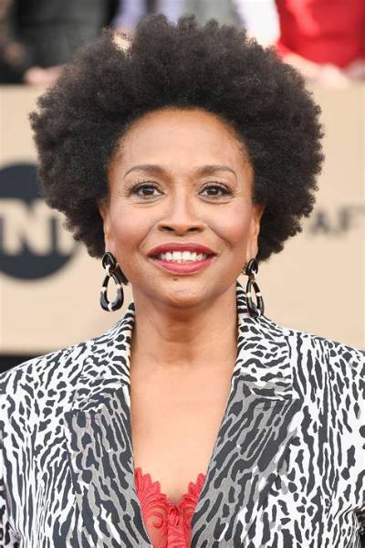 Jenifer Lewis Bio (Wiki)