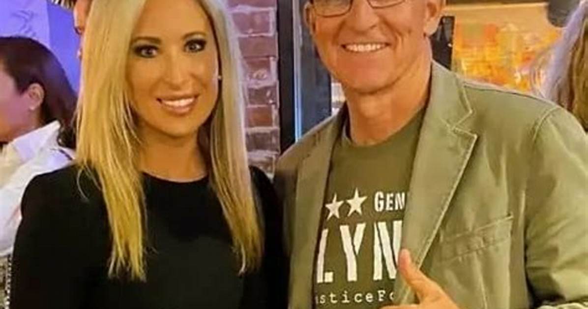 Jenn Pellegrino - Net Worth, Boyfriend, Height, Father & Bio