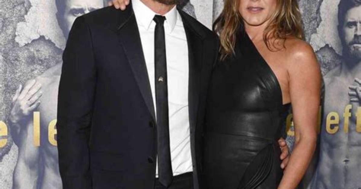 Jennifer Aniston & Justin Theroux ‘Spend Entire Days at Home’ Naked