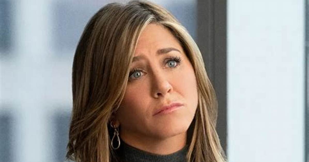 Jennifer Aniston on Why She Cut Her Hair: It Looked Fake & Extensions Were Thinning It