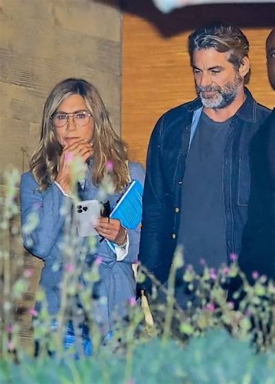 Jennifer Aniston’s New Boyfriend Has a Girlfriend, Does Anyone Care?