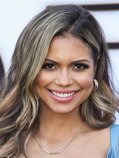 Jennifer Freeman Bio (Wiki)