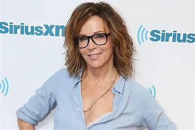 Jennifer Grey Says Fans Will ‘See Other Characters’ from ‘Dirty Dancing’ in Film’s Upcoming Sequel