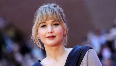 Jennifer Lawrence: for Each Candid Shot, I Spend 3 Hours Running from Paps