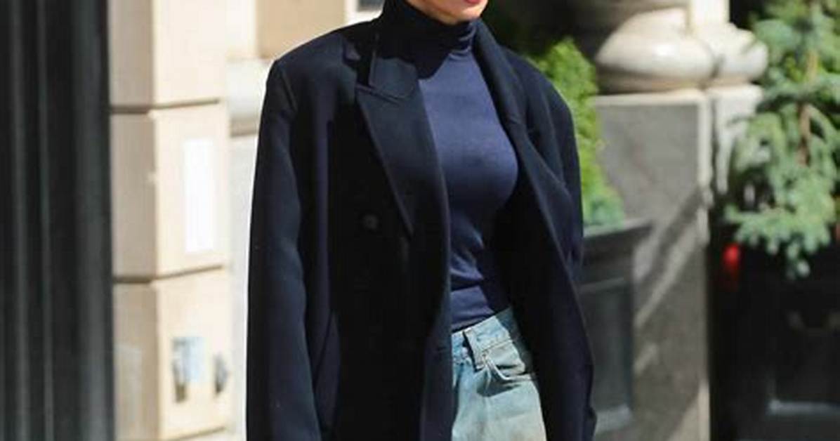 Jennifer Lopez Shops for Pink and Blue Baby Clothes