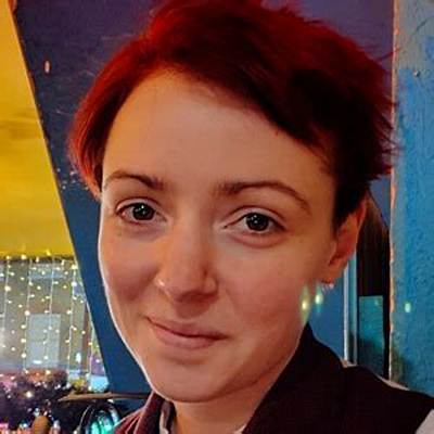 Jenny Draper - Trivia, Family, Bio