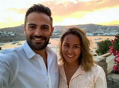 Jeremy Diamond Is Not Married to Wife. Dating Girlfriend: Ali Vitali.