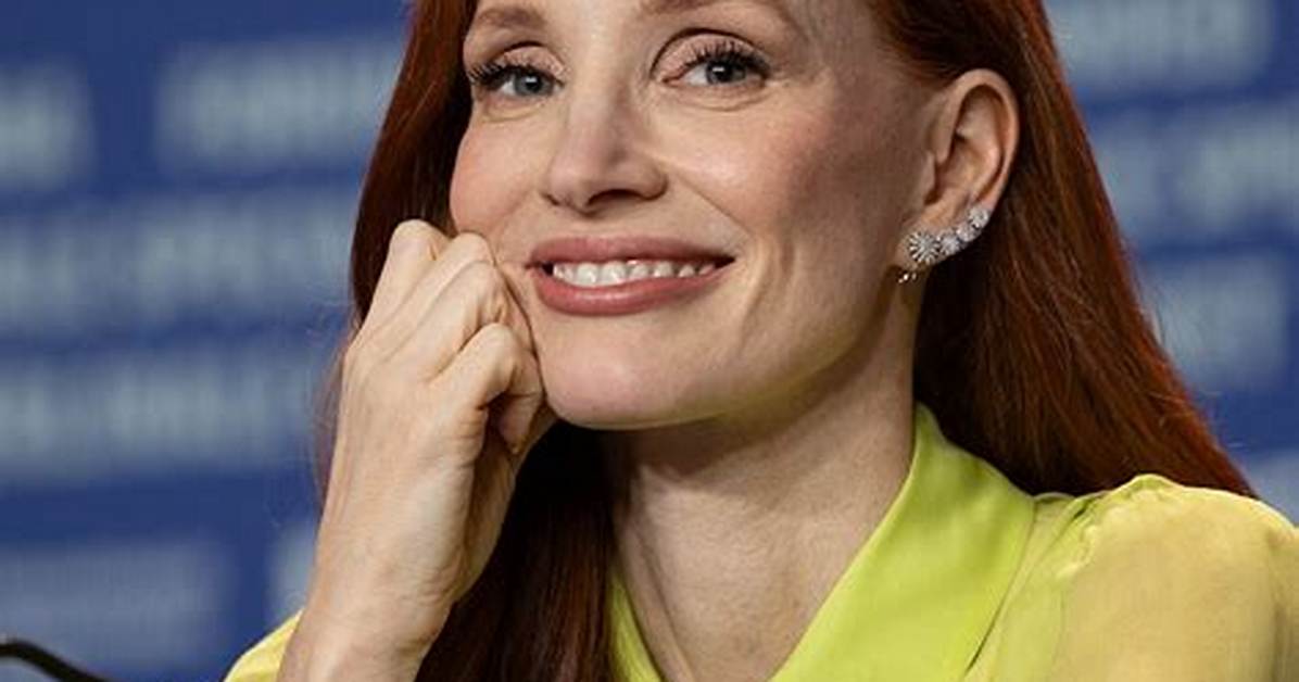 Jessica Chastain Has Been a Vegan for 14 Year's & She Fasts One Day a Week