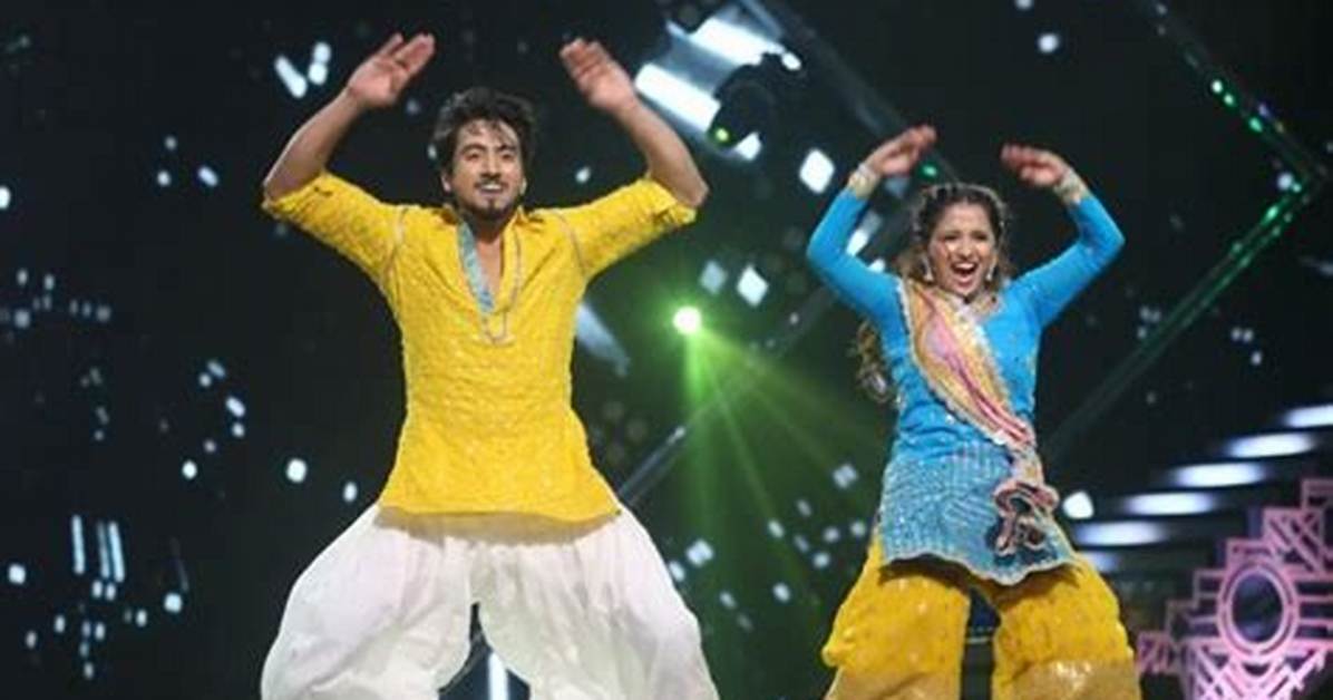 Jhalak Dikhhla Jaa 10: Family Special Episode Continues 18-9-2022 Written Update