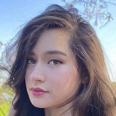 Jillian Ward - Age, Family, Bio