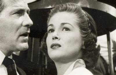 Joan Taylor - Trivia, Family, Bio