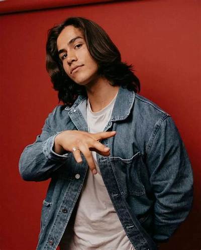 Joel Oulette Height, Weight, Net Worth, Age, Birthday, Wikipedia, Who, Instagram, Biography