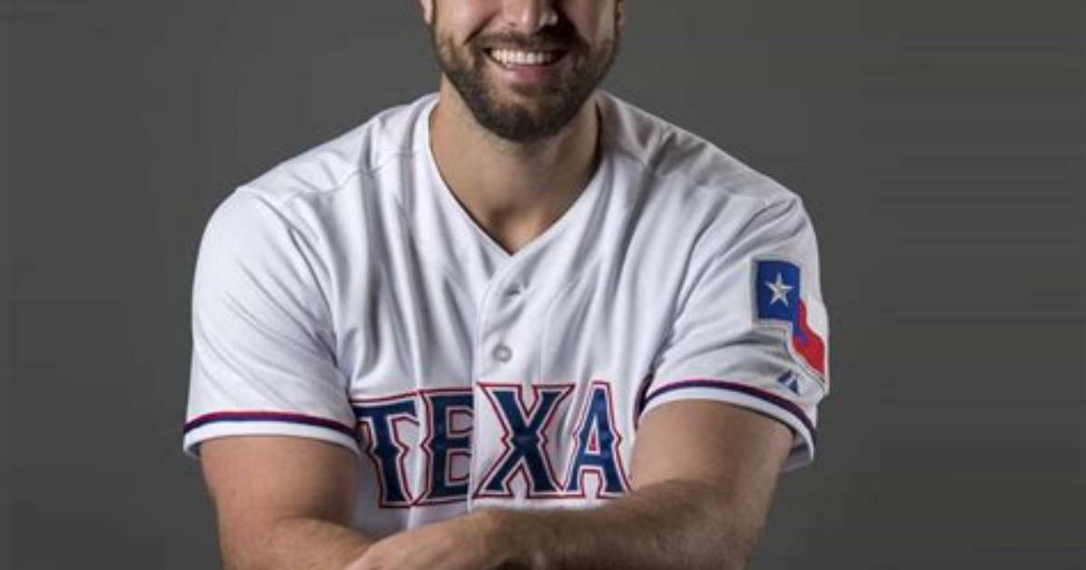 Joey Gallo Is Not Married to a Wife. Dating Girlfriend: Claire Danko.