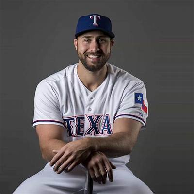 Joey Gallo Is Not Married to a Wife. Dating Girlfriend: Claire Danko.