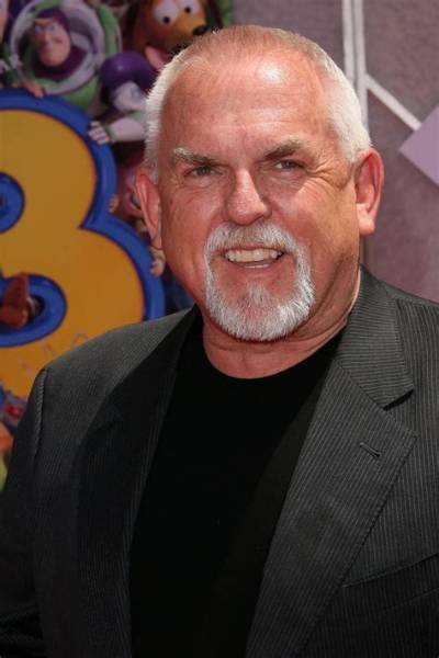 John Ratzenberger - Age, Family, Bio